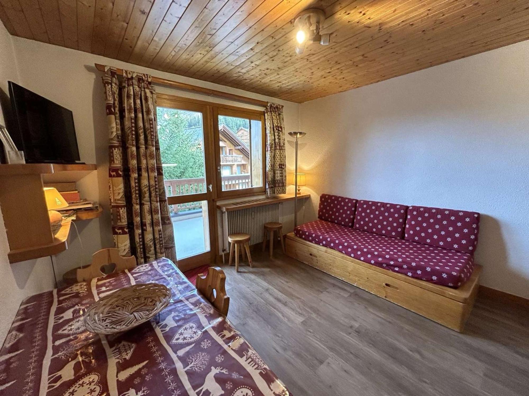 Studio 2/4 Pers, Acces Pistes Et Piscine, Proche Commerces, Meribel - Fr-1-180-297 Екстер'єр фото