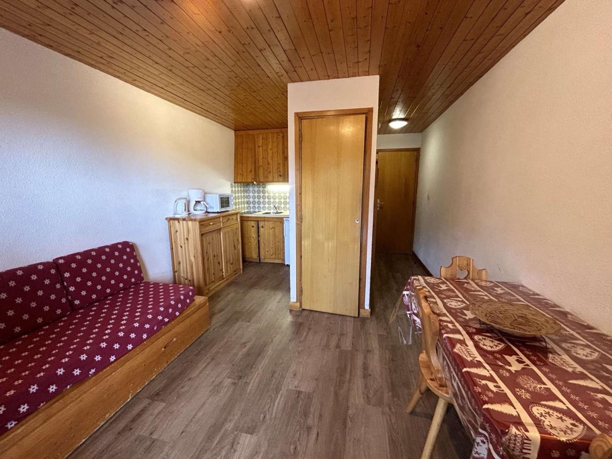 Studio 2/4 Pers, Acces Pistes Et Piscine, Proche Commerces, Meribel - Fr-1-180-297 Екстер'єр фото