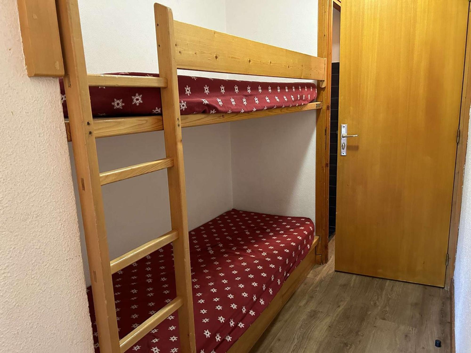 Studio 2/4 Pers, Acces Pistes Et Piscine, Proche Commerces, Meribel - Fr-1-180-297 Екстер'єр фото